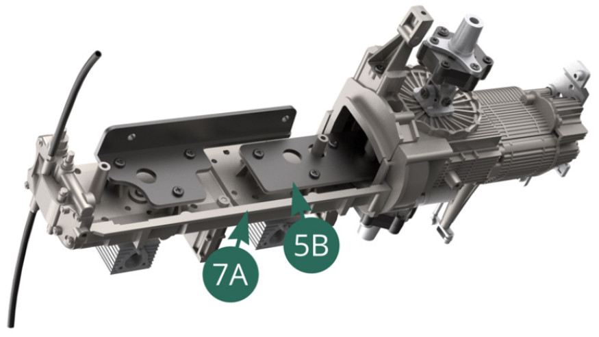 Right engine block mounted on transmission 