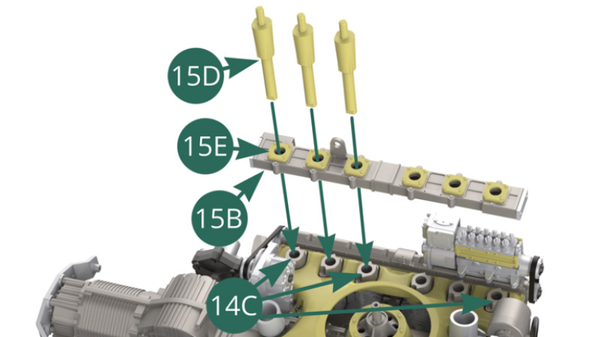 Posizionare il supporto per tromba di ammissione 15B sulle sei staffe della presa d'aria 14C. Posizionare tre trombe di ammissione 15D nei tre corrispondenti supporti 14C facendole passare attraverso le rispettive tre flange 15E. 