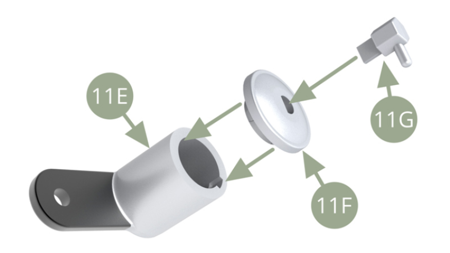 Monta 11F (Tapa del filtro) en 11E (Filtro de combustible) y fija 11G (Conector de tubo) en 11F (Tapa del filtro). Conecta 11H (Tubo de alimentación de combustible) en 11G (Conector de tubo). Monta 11I  (Tubo de alimentación de combustible) en 11E (Filtro de combustible).