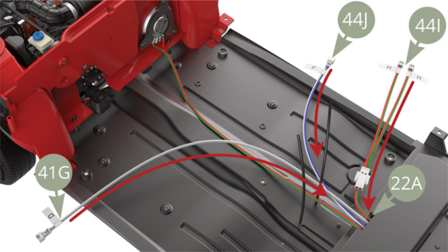 Montieren Sie nacheinander die Stecker 44I (Kabel der Limousinbeleuchtung H / grün - rot ), 44J (Kabel Heckleuchten F / blau - weiß) und 41G (Kabel D / grau - weiß) in die quadratische Öffnung der 22A (Fahrgestellplatte), dann führen Sie sie zu den Nestern H, F, D der 44H (Platine) auf der Unterseite des Chassis ( obere und untere Abbildungen ).