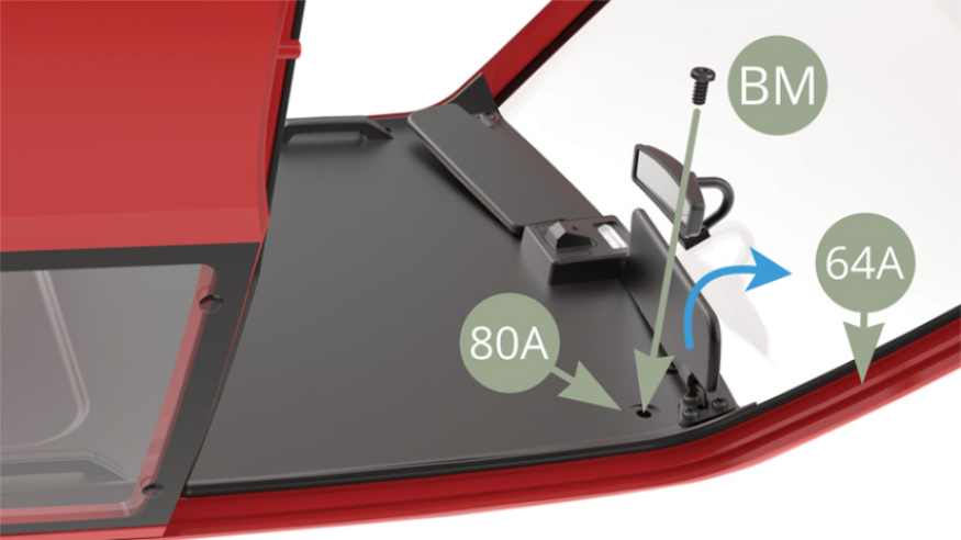 Fixer l’angle gauche du ciel de toit 80A sur la carrosserie 64A avec une vis BM.