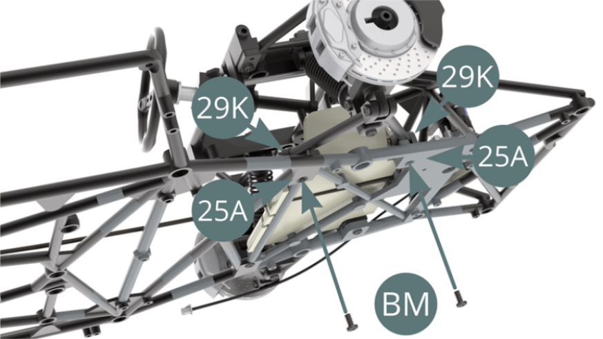 Fija los dos Soportes de brazo oscilante inferior (29K) al Chasis inferior (25A) con dos tornillos BM.