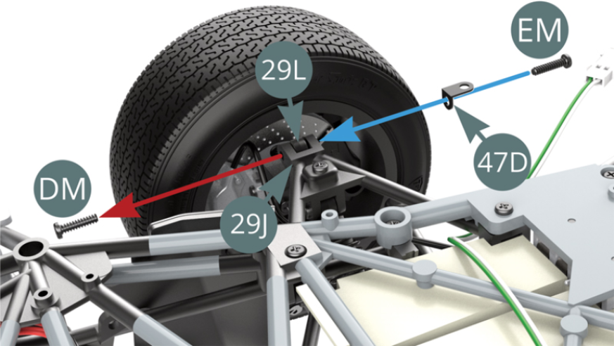 Remover o parafuso DM da junta vertical esquerda (3J-3L) - seta vermelha - e fixá-lo do outro lado com um parafuso EM que fixa o suporte (47D) - seta azul.