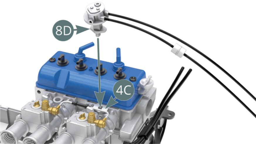 Setzen Sie den Ölpumpenträger (8D) auf den Motorblock (4C). Die Ansaugtrompeten und die Ölpumpe werden auf dem Motorblock platziert.