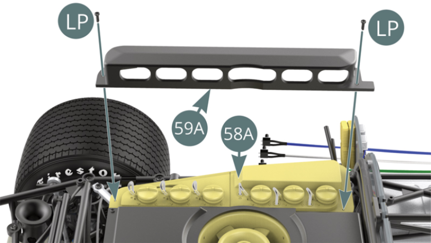 Monta la Cubierta de admisión de aire izquierda (59A) en el Panel de trompetas izquierdo (58A) y fíjala con dos tornillos LP.