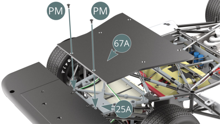 Aligner et positionner le fond plat du cockpit 67A sur le châssis inférieur 25A et le fixer avec deux vis PM à la place des deux vis CM qui viennent d’être retirées.