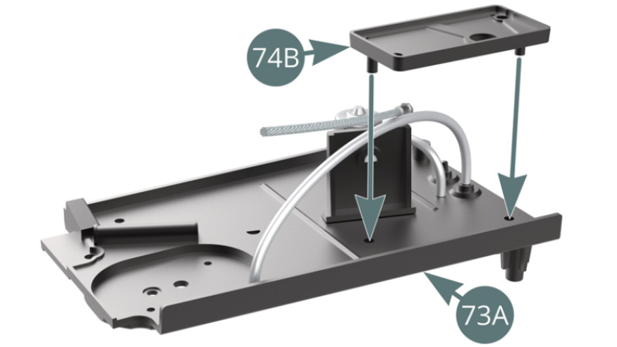 Positionner le support de batterie 74B sur la plate-forme latérale droite 73A.Positionner la batterie 74A sur le support de batterie 74B.