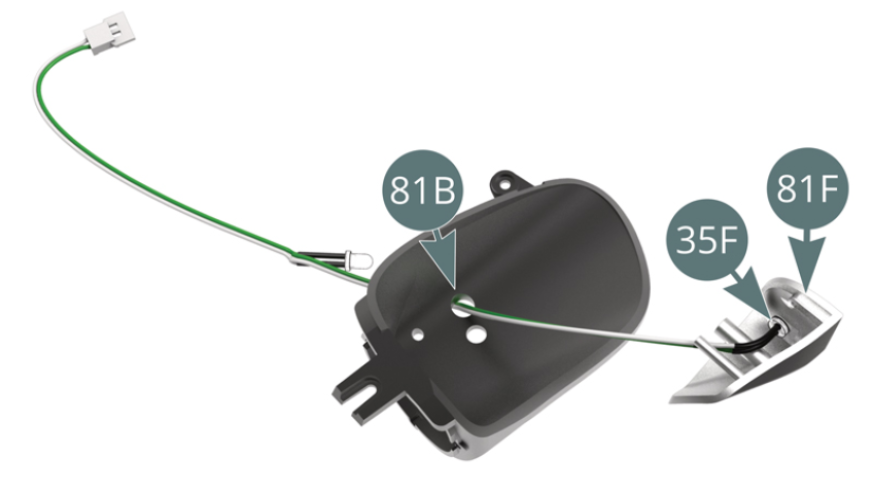 Pegar num dos dois cabos do LED do farol (35F), passá-lo através da caixa direito do farol (81B) e ligar o LED a caixa do farol pequeno (R) (81F).