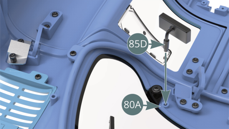 Fixer le rétroviseur par l’intermédiaire de son support 85D dans le logement prévu sur le plafond à l’intérieur de la carrosserie 80A.Appuyer sur le bouton de déverrouillage 86H pour vérifier que la portière gauche 1A s’ouvre correctement comme indiqué plus loin.