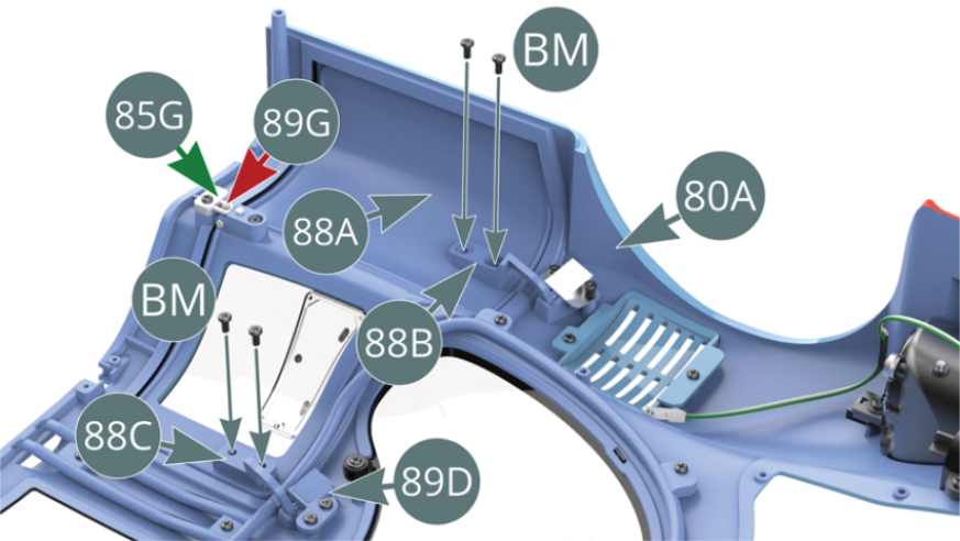 Positionner la portière droite 88A sur la carrosserie 80A et engager le loquet 89G dans la serrure 85G. Positionner les charnières inférieure 88B et supérieure 88C sur la portière droite 88A et les fixer avec quatre vis BM.