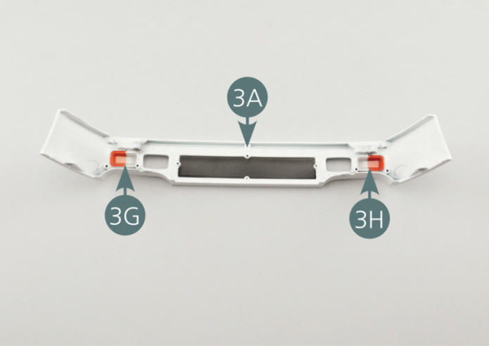 Position the right (3H) and left (3G) indicator lights on the front bumper (3A), then position the right (3E) and left (3D) indicator reflectors respectively from above and secure each with two SM screws.