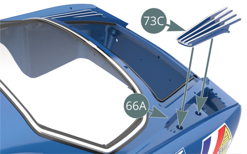 Positionner la grille d’aération gauche 73C sur l’arrière de la carrosserie 66A et la fixer par en-dessous avec deux vis AP (illustrations ci-contre et ci-dessous).