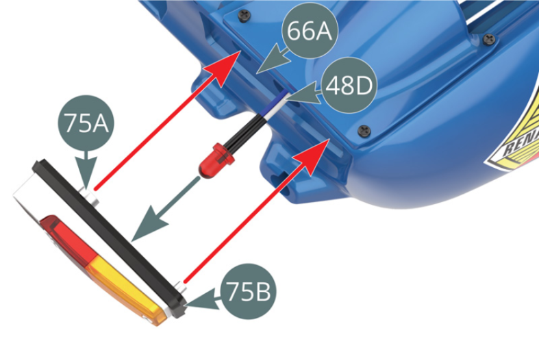 Positionner le support droit 75B et le feu arrière droit 75A sur le côté droit du panneau arrière de la carrosserie 66A, puis les fixer depuis l’intérieur avec une vis ABP (illustrations ci-dessus).