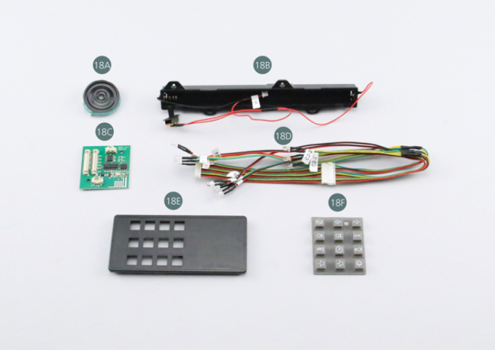 18A Altoparlante 18B Vano batteria 18C Scheda PCB  18D Cavi dei fari 18E Piastra frontale del telecomando18F Pulsanti del telecomando 