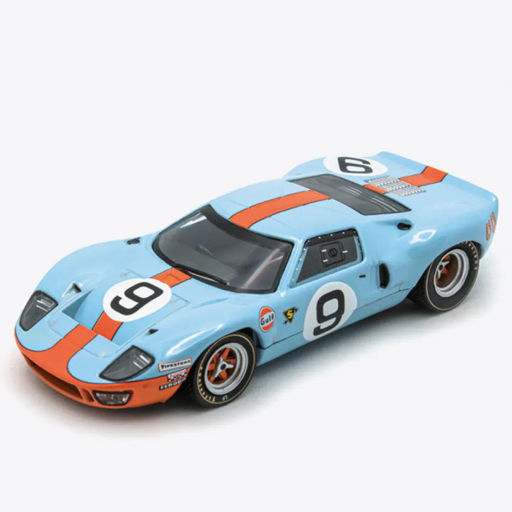 Le Mans - Ford GT40 - 1968 - ixo collections -