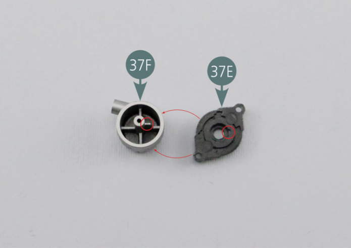 Place the housing of the alternator (37E) on the alternator (37F). Check the correct position of the mounting slot (red circle). Position the alternator on the water pump (37C) and the front of the engine (37A), then secure it an AP screw (top) and an AM screw (bottom). Place the pulley #7 (37D) on the alternator and secure with an RP screw.