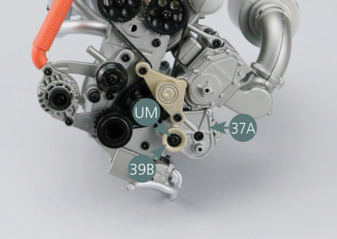 Place the pulley #8 (39B) on the front of the engine (37A) and secure it with a UM screw.