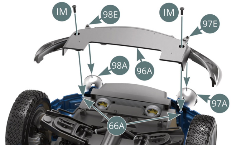 Positionner le bas de caisse avant 96A sur les montants de la carrosserie 66A, en plaçant les supports des phares antibrouillard droit 98E et gauche 97E sur les chevilles des boitiers de phares antibrouillard droit 98A et gauche 97A, puis le fixer avec deux vis IM.