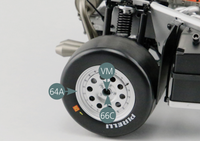 Place the rear wheel on the right rear hub (46A).