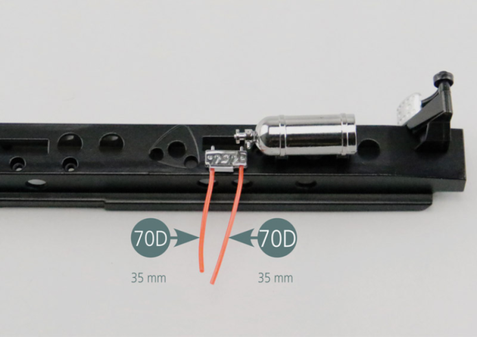 Couper le tuyau d’extincteur 70D en deux sections de 35 mm chacune, puis les fixer sur l’unité de commande de l’extincteur 70C.