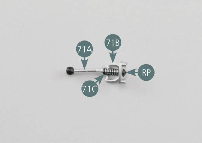 Engage the spring (71C) on the gear lever (71A), then position the latter on the bracket (71B) and secure it with an RP screw.