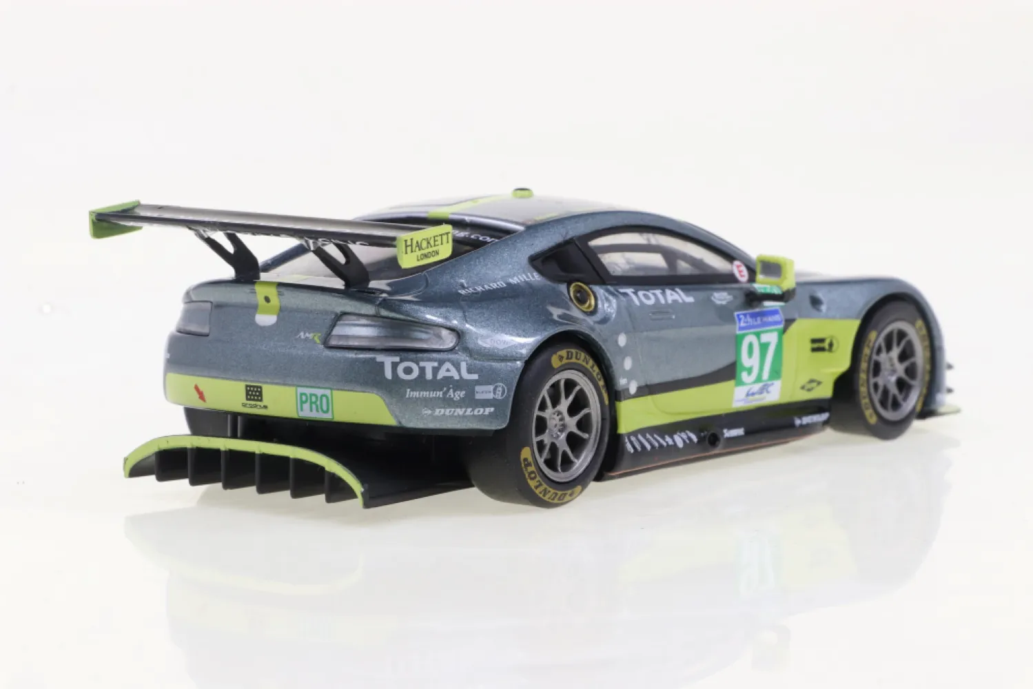 Le Mans - Aston Martin V8 Vantage GTE - IXO Collections