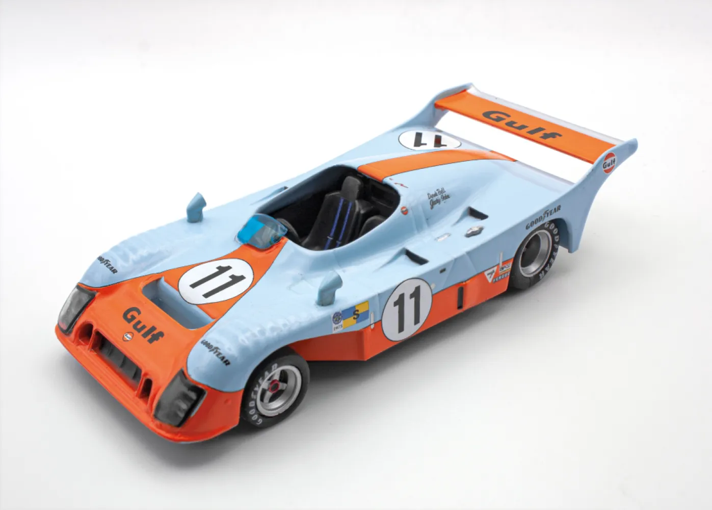 Le Mans - Gulf Mirage GR8 1975 - IXO Collections