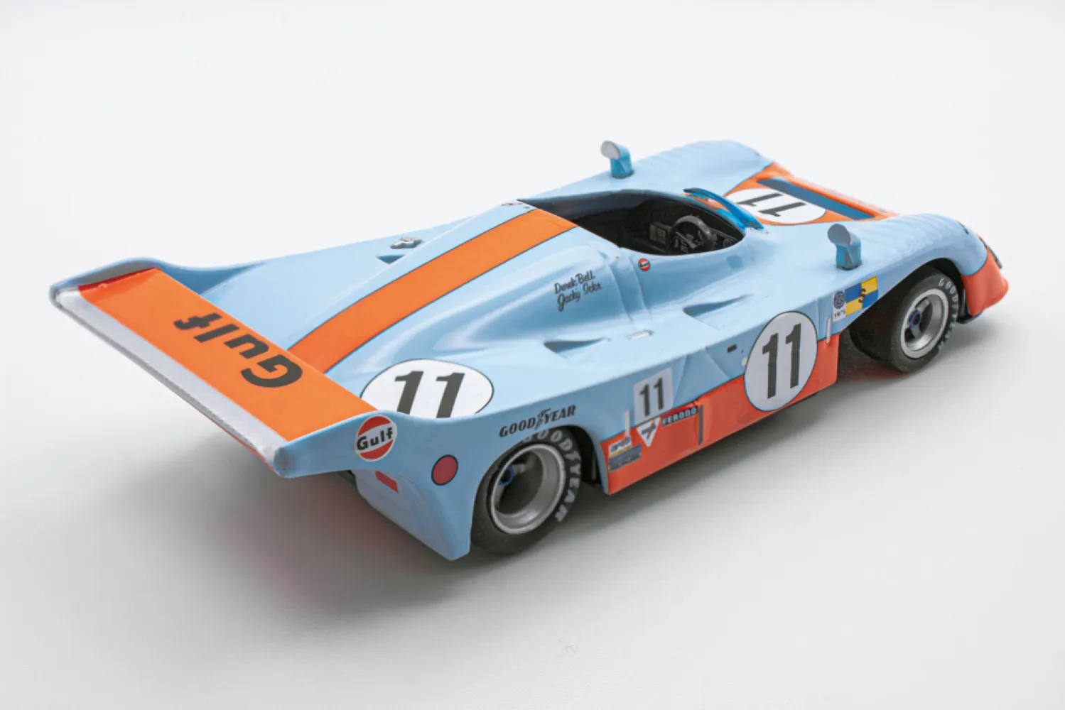 Le Mans - Gulf Mirage GR8 1975 - IXO Collections