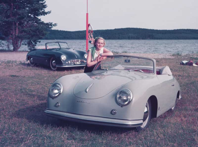 La 356 reste l’œuvre majeure de Ferry Porsche et le point de départ du fabuleux parcours de la marque. © IXO Collections SAS - Tous droits réservés. Crédits photo © Porsche