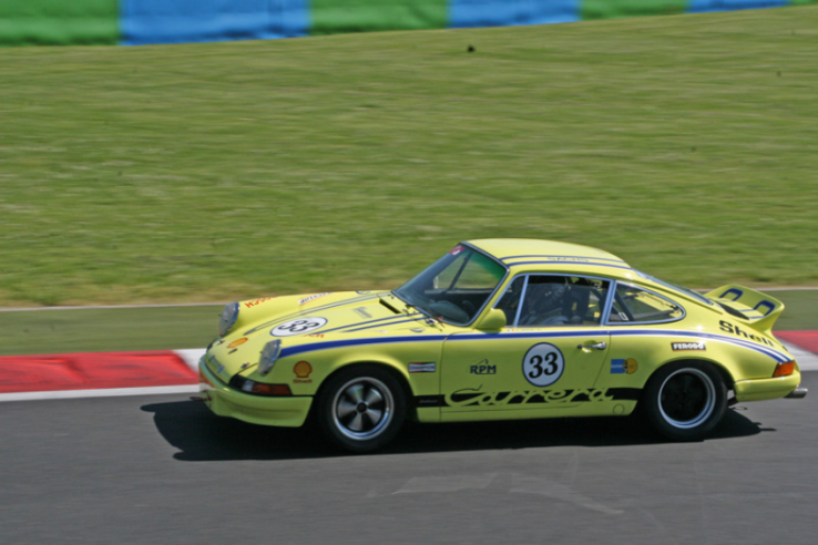 El Carrera RS es un auténtico coche de competición, con un interior espartano que carece de insonorización. © IXO Collections SAS - Tous droits réservés. Crédits photo © Dominique Pascal / Archives & Collections