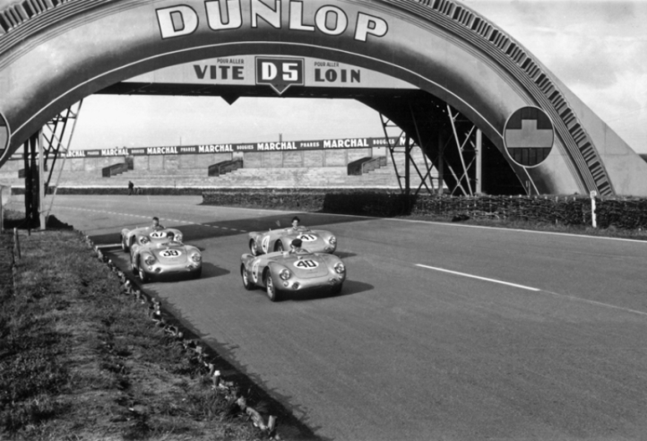 Four Porsche 550s were registered to take part in the 1954 24 Hours of Le Mans. No. 39 of Johnny Claes and Pierre Stasse finished 12th (1st in Class 1 101 to 1,500 cm3). © IXO Collections SAS - Tous droits réservés. Crédits photo ©  Porsche