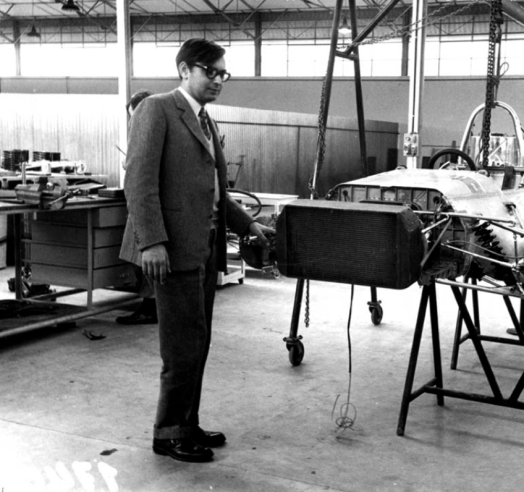 El ingeniero Gian Paolo Dallara realizó sus primeros estudios de coches de carreras en 1969, diseñando monoplazas de F1 y F2 para Williams-De Tomaso. © IXO Collections SAS - Tous droits réservés. 