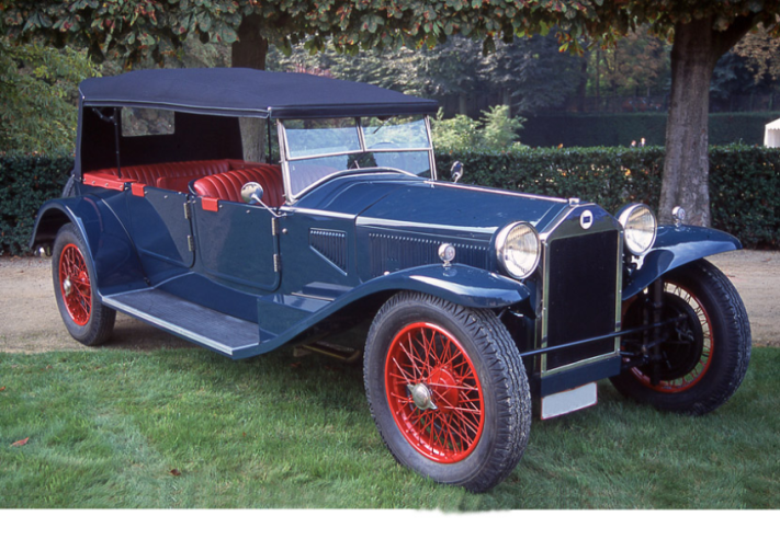 La Lancia Lambda a révolutionné la technique automobile avec, pour la première fois au monde, l’adoption d’une structure monocoque autoporteuse. © IXO Collections SAS - Tous droits réservés. Crédits photo © Lancia D.R.