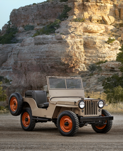 A CJ-2A, the first civilian Jeep® and the first with a seven-slit radiator grille. © FCA © IXO Collections SAS - Tous droits réservés. 