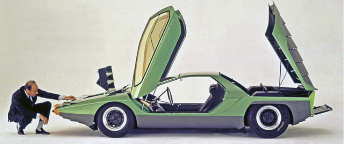 The Alfa Romeo Carabo concept car was designed by Gandini in 1968 based on an Alfa 33 Stradale. Its lines are particularly representative of the Bertone style at the time. © IXO Collections SAS - Tous droits réservés. Crédits photo © Lancia D.R.