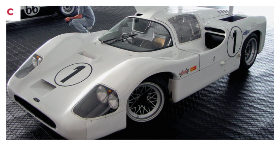 C. L’unique Chaparral 2R qui existe encore est exposée lors des Rolex Monterey Historic Races 2005, une manifestation californienne historique pour automobiles d’époque. © IXO Collections SAS - Tous droits réservés. 