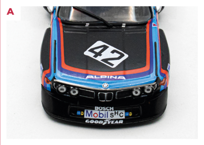 A. Malgré la collaboration du département BMW Motorsport au développement de la CSL de course, sur le capot et sur le bouclier apparaît le nom d’Alpina qui a participé à la mise au point des nouvelles Groupe 5.© IXO Collections SAS - Tous droits réservés. 