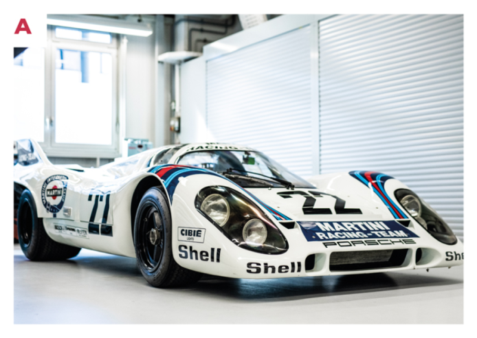 A. La 917 de l’équipe Porsche Martini court sous différentes livrées : celle qui gagne au Mans en 1971 est à fond blanc, mais il existe aussi des variantes à fond argent et des « psychédéliques » en jaune/rouge et vert/violet.© IXO Collections SAS - Tous droits réservés. 