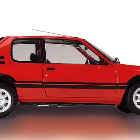 Peugeot 205 GTI rosso