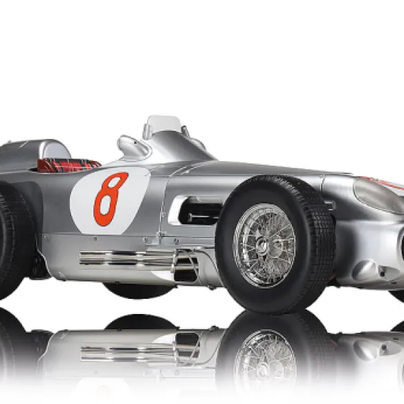 MERCEDES-BENZ W 196 R N°8