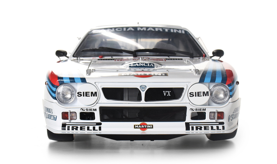 Rivivi l'epoca d'oro dei rally con la Lancia 037